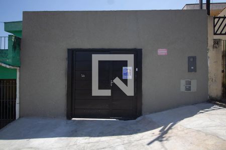 Casa para alugar com 95m², 3 quartos e 1 vaga Casa para alugar com 95m², 3 quartos e 1 vagaFachada