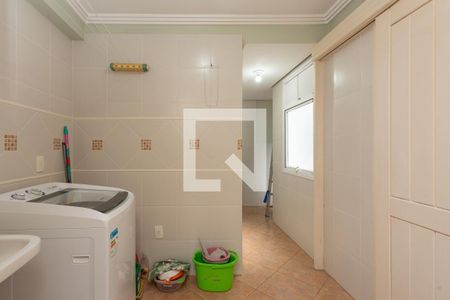 Casa à venda com 340m², 2 quartos e 6 vagas Casa à venda com 340m², 2 quartos e 6 vagasÁrea de Serviço