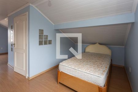 Casa à venda com 340m², 2 quartos e 6 vagas Casa à venda com 340m², 2 quartos e 6 vagasSótão