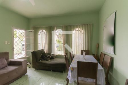 Sala de casa à venda com 4 quartos, 200m² em Jardim Nova Europa, Campinas