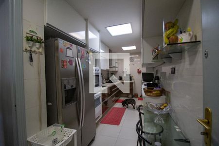 Apartamento à venda com 189m², 3 quartos e 3 vagasCozinha e Área de Serviço