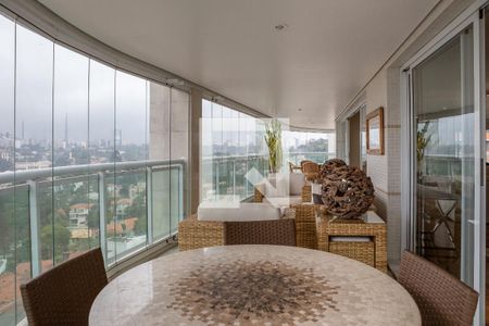 Apartamento à venda com 438m², 4 quartos e 5 vagas Apartamento à venda com 438m², 4 quartos e 5 vagasSacada