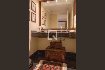 Apartamento à venda com 438m², 4 quartos e 5 vagas Apartamento à venda com 438m², 4 quartos e 5 vagasLavabo