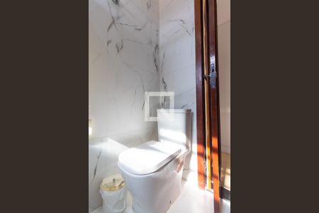 Casa à venda com 155m², 3 quartos e 4 vagasBanheiro da Suíte 1