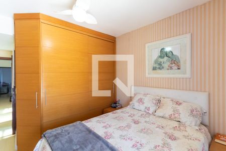 Casa à venda com 155m², 3 quartos e 4 vagasSuíte 1