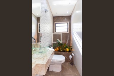 Casa à venda com 155m², 3 quartos e 4 vagasLavabo