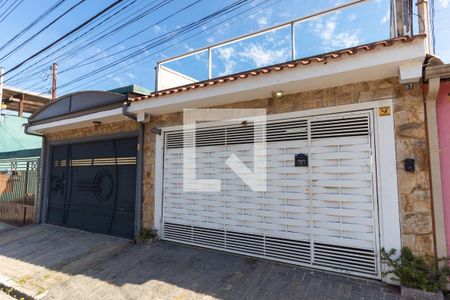 Casa à venda com 155m², 3 quartos e 4 vagasFachada