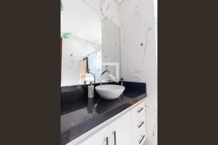 Casa à venda com 155m², 3 quartos e 4 vagasBanheiro da Suíte 1