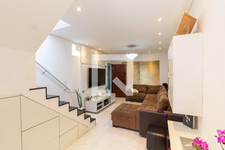 Casa à venda com 155m², 3 quartos e 4 vagasSala