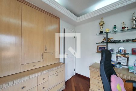 Apartamento à venda com 175m², 4 quartos e 3 vagasQuarto 4