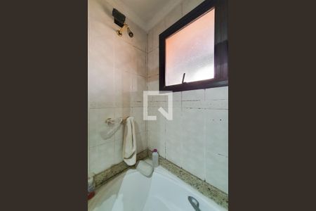 Apartamento à venda com 175m², 4 quartos e 3 vagasBanheiro da suíte 2
