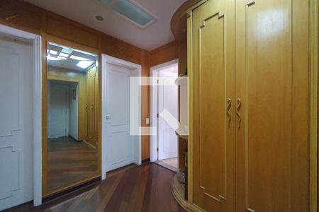 Apartamento à venda com 175m², 4 quartos e 3 vagasAcesso aos quartos