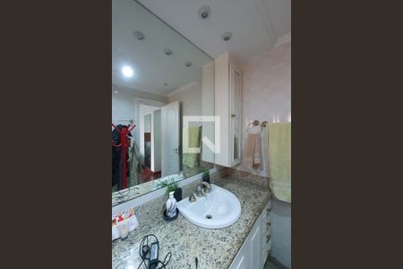 Apartamento à venda com 175m², 4 quartos e 3 vagasBanheiro da suíte 2