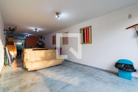 Casa à venda com 180m², 3 quartos e 3 vagas Casa à venda com 180m², 3 quartos e 3 vagasGaragem