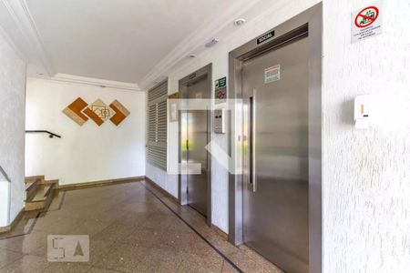 Apartamento à venda com 100m², 3 quartos e 1 vaga Apartamento à venda com 100m², 3 quartos e 1 vagaÁrea Comum - Elevadores