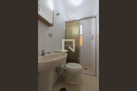 Banheiro de apartamento para alugar com 1 quarto, 42m² em Barra Funda, São Paulo