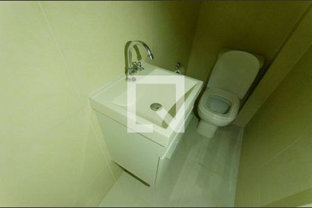 Lavabo de casa para alugar com 3 quartos, 73m² em Vila São Francisco (zona Leste), São Paulo