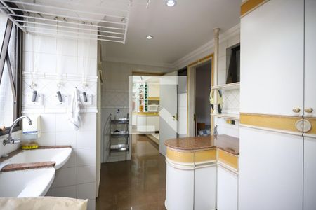 Apartamento à venda com 498m², 4 quartos e 4 vagas Apartamento à venda com 498m², 4 quartos e 4 vagasLavanderia