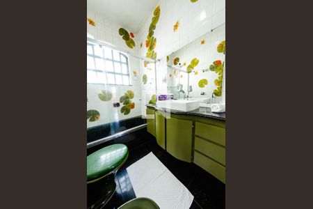 Casa para alugar com 350m², 5 quartos e 4 vagasBanheiro da suíte 2