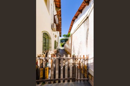 Casa para alugar com 350m², 5 quartos e 4 vagasÁrea externa