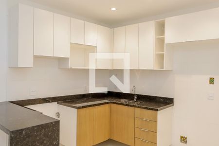 Sala / Cozinha de apartamento para alugar com 2 quartos, 55m² em Copacabana, Rio de Janeiro