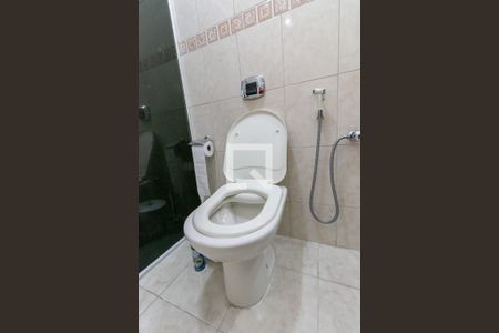 Apartamento à venda com 190m², 3 quartos e 1 vaga Apartamento à venda com 190m², 3 quartos e 1 vagaBanheiro Social