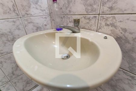 Casa para alugar com 110m², 4 quartos e 2 vagasBanheiro Social