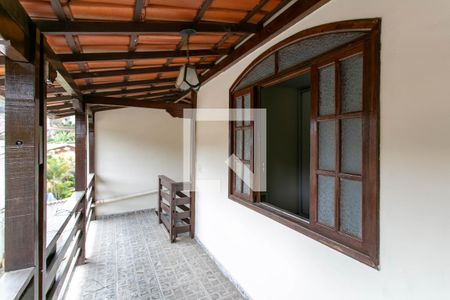 Varanda Sala de casa para alugar com 4 quartos, 110m² em Ouro Preto, Belo Horizonte