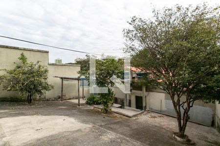 Casa para alugar com 110m², 4 quartos e 2 vagasQuintal