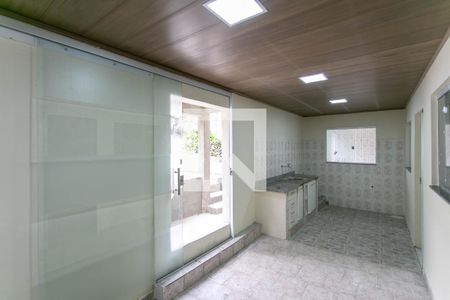 Casa para alugar com 110m², 4 quartos e 2 vagasCozinha