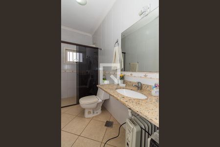 Casa à venda com 285m², 4 quartos e 2 vagasBanheiro 2