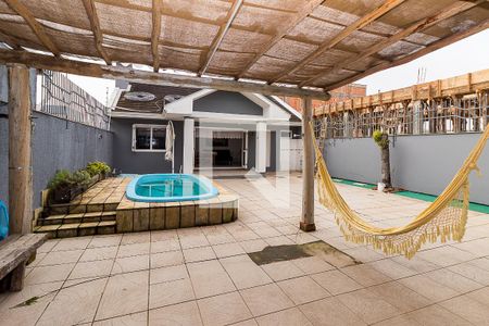 Casa à venda com 285m², 4 quartos e 2 vagasPiscina