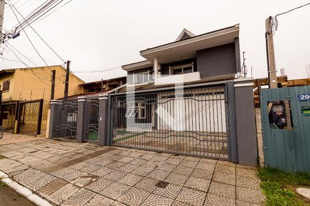 Casa à venda com 285m², 4 quartos e 2 vagasFachada