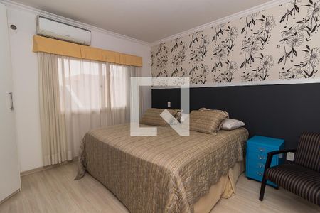 Casa à venda com 285m², 4 quartos e 2 vagasQuarto 2 - Suíte