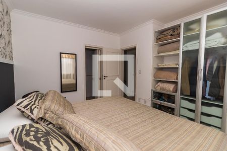 Casa à venda com 285m², 4 quartos e 2 vagasQuarto 2 - Suíte