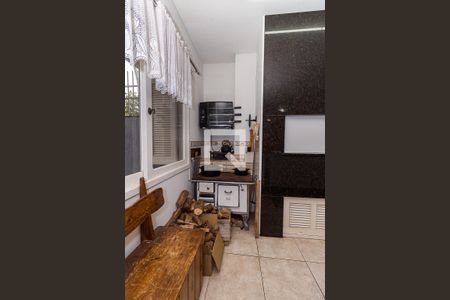 Casa à venda com 285m², 4 quartos e 2 vagasSalão de Festas