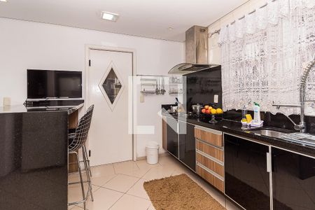 Casa à venda com 285m², 4 quartos e 2 vagascozinha