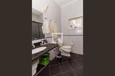 Casa à venda com 285m², 4 quartos e 2 vagasBanheiro da Suite