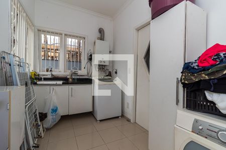 Casa à venda com 285m², 4 quartos e 2 vagasLavanderia