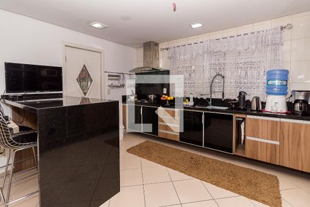 Casa à venda com 285m², 4 quartos e 2 vagascozinha