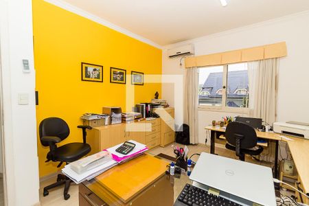 Casa à venda com 285m², 4 quartos e 2 vagasEscritório