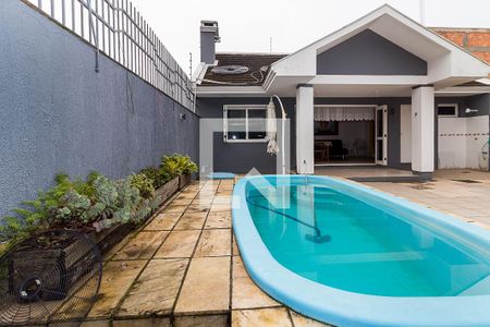 Casa à venda com 285m², 4 quartos e 2 vagasPiscina