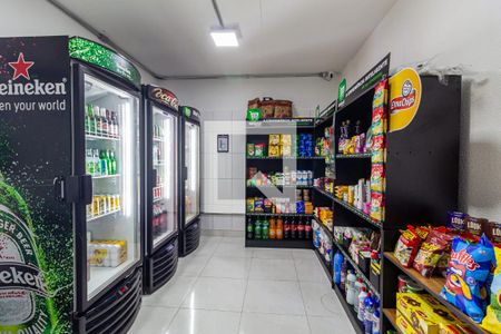 Apartamento à venda com 65m², 3 quartos e 1 vagaMini Mercado