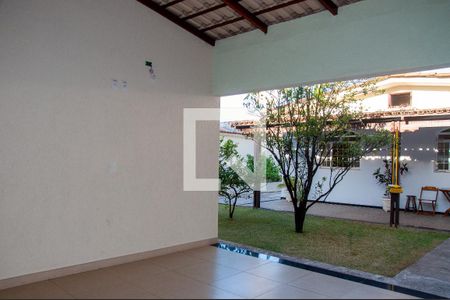 Casa à venda com 360m², 2 quartos e 3 vagasÁrea Externa
