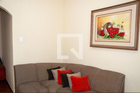 Sala de casa à venda com 2 quartos, 360m² em Bairro da Glória, Contagem