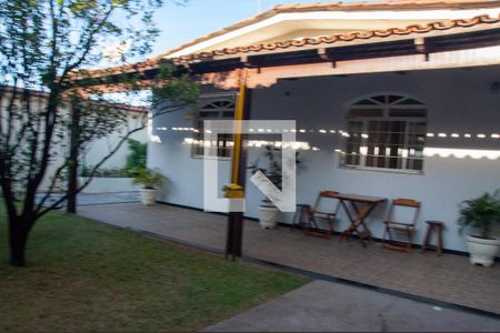 Casa à venda com 360m², 2 quartos e 3 vagasÁrea Externa