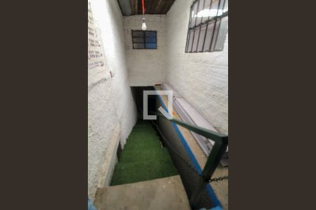 Casa para alugar com 136m², 3 quartos e 1 vagaEscada