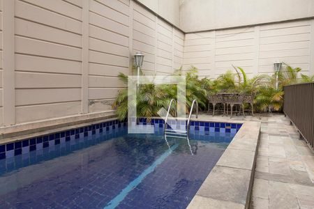 Apartamento à venda com 88m², 3 quartos e 2 vagas Apartamento à venda com 88m², 3 quartos e 2 vagasÁrea comum - Piscina