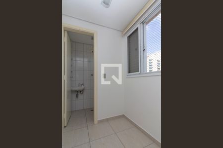 Apartamento à venda com 88m², 3 quartos e 2 vagas Apartamento à venda com 88m², 3 quartos e 2 vagasÁrea de Serviço
