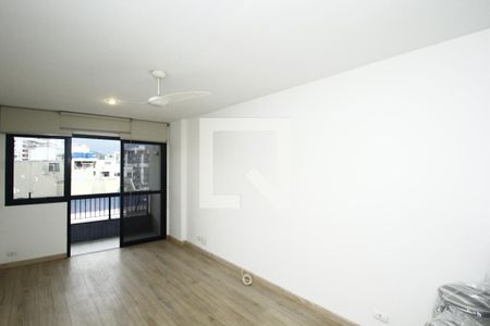 Apartamento à venda com 70m², 2 quartos e 1 vagaSala/Cozinha
